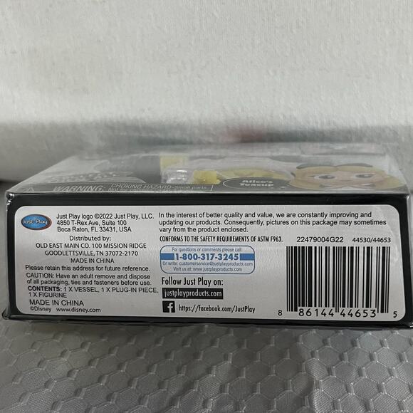 Disney Doorables Mini Playset Alice's Teacup w/ Mystery Figure - Picture 3 of 3